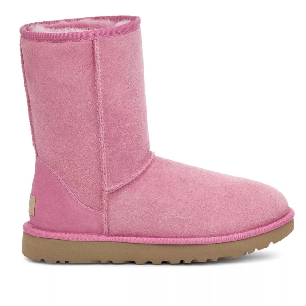 UGG Women’s Classic Short ll *Wildberry* Size 8